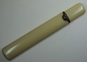 Ivory Japanese (Kiseru) Pipe Holder Image