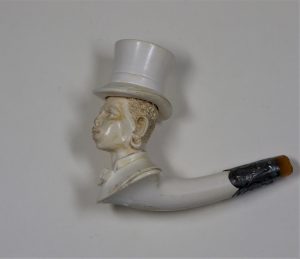 Cheroot Holder - Afro Man with Top Hat Image