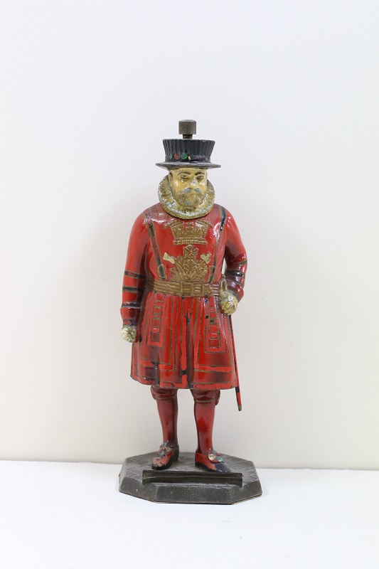 Tower of London Beefeater Striker/Lighter Image