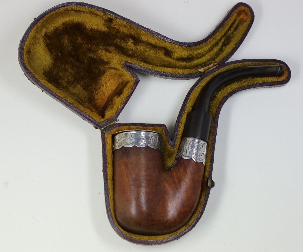 Quality Engraved Hallmarked Briar Pipe Image