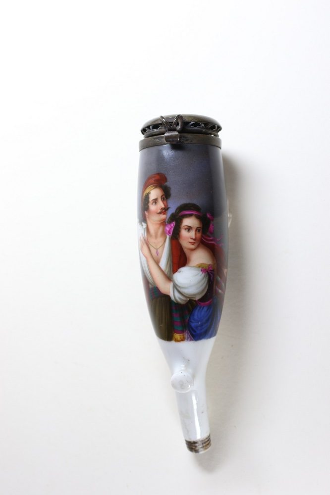 Hand Painted Tragedy Scene Porcelain Pipe Image
