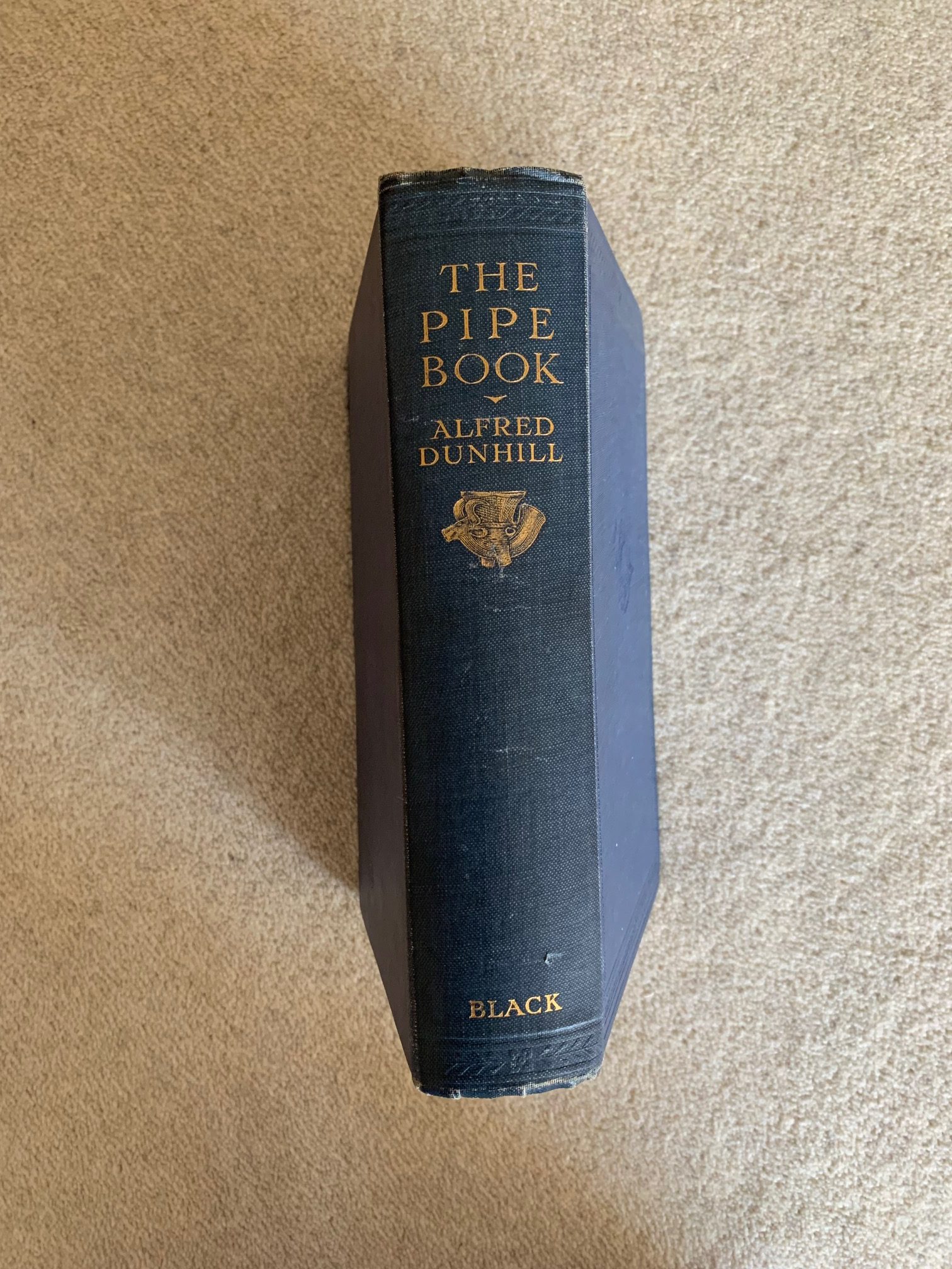 The Pipe Book - Alfred Dunhill Image